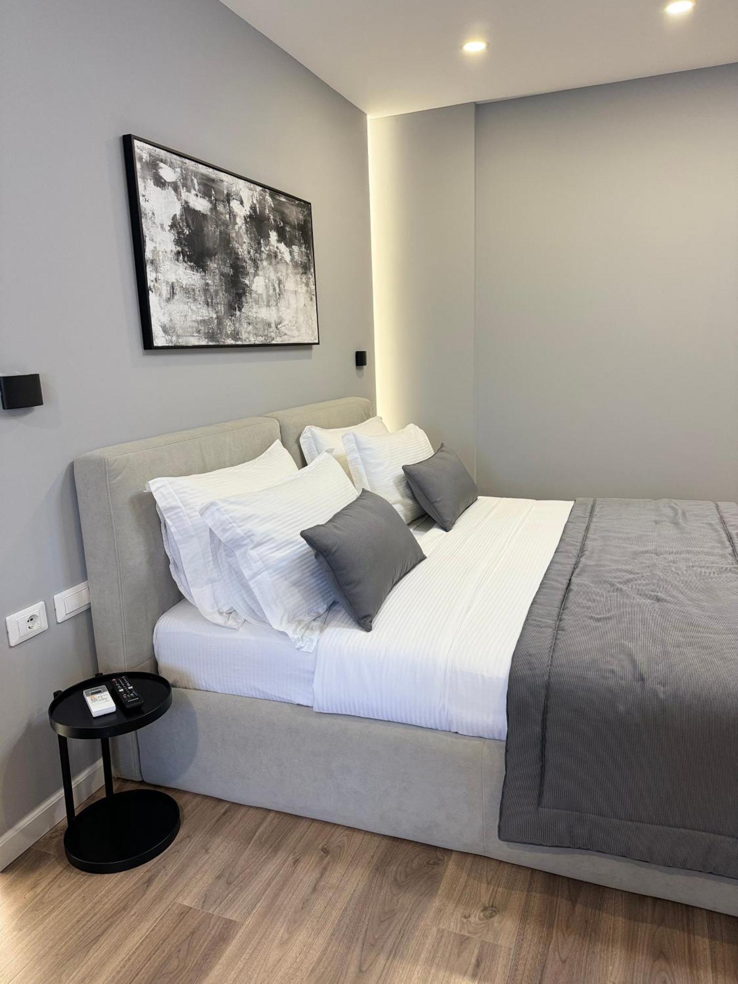 L'Hotel Tirana Extérieur photo