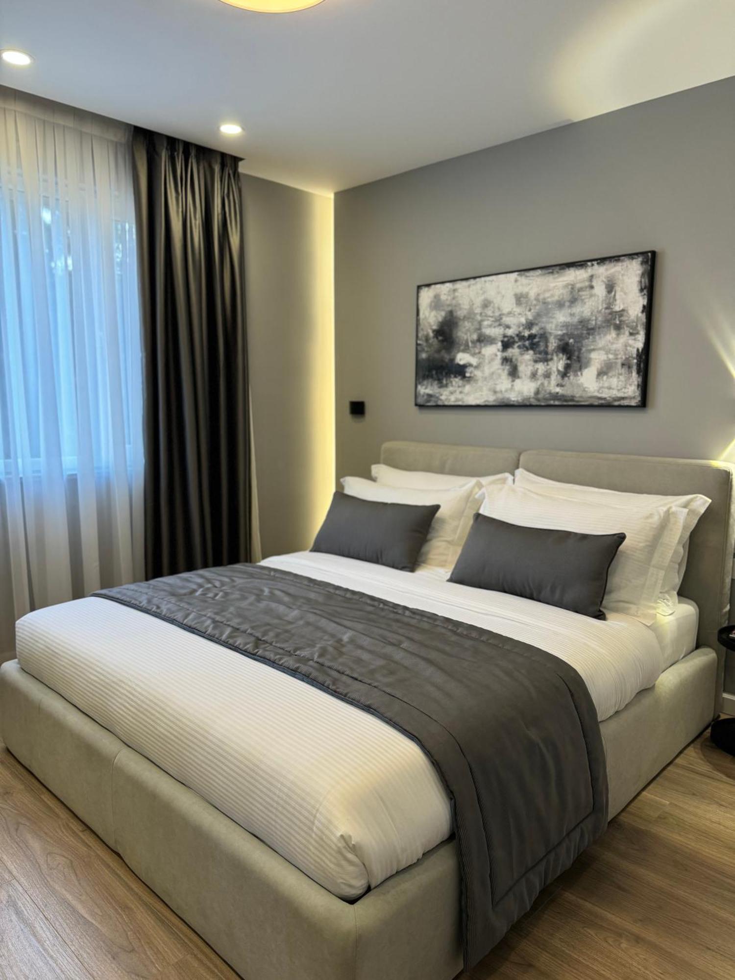 L'Hotel Tirana Extérieur photo