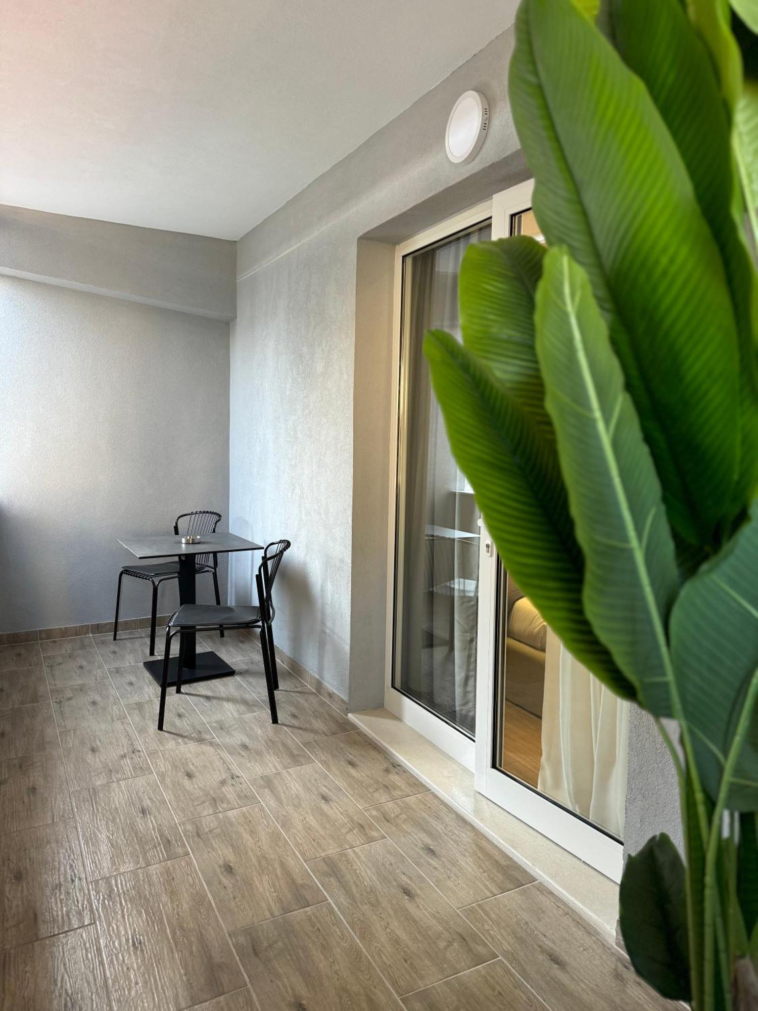 L'Hotel Tirana Extérieur photo