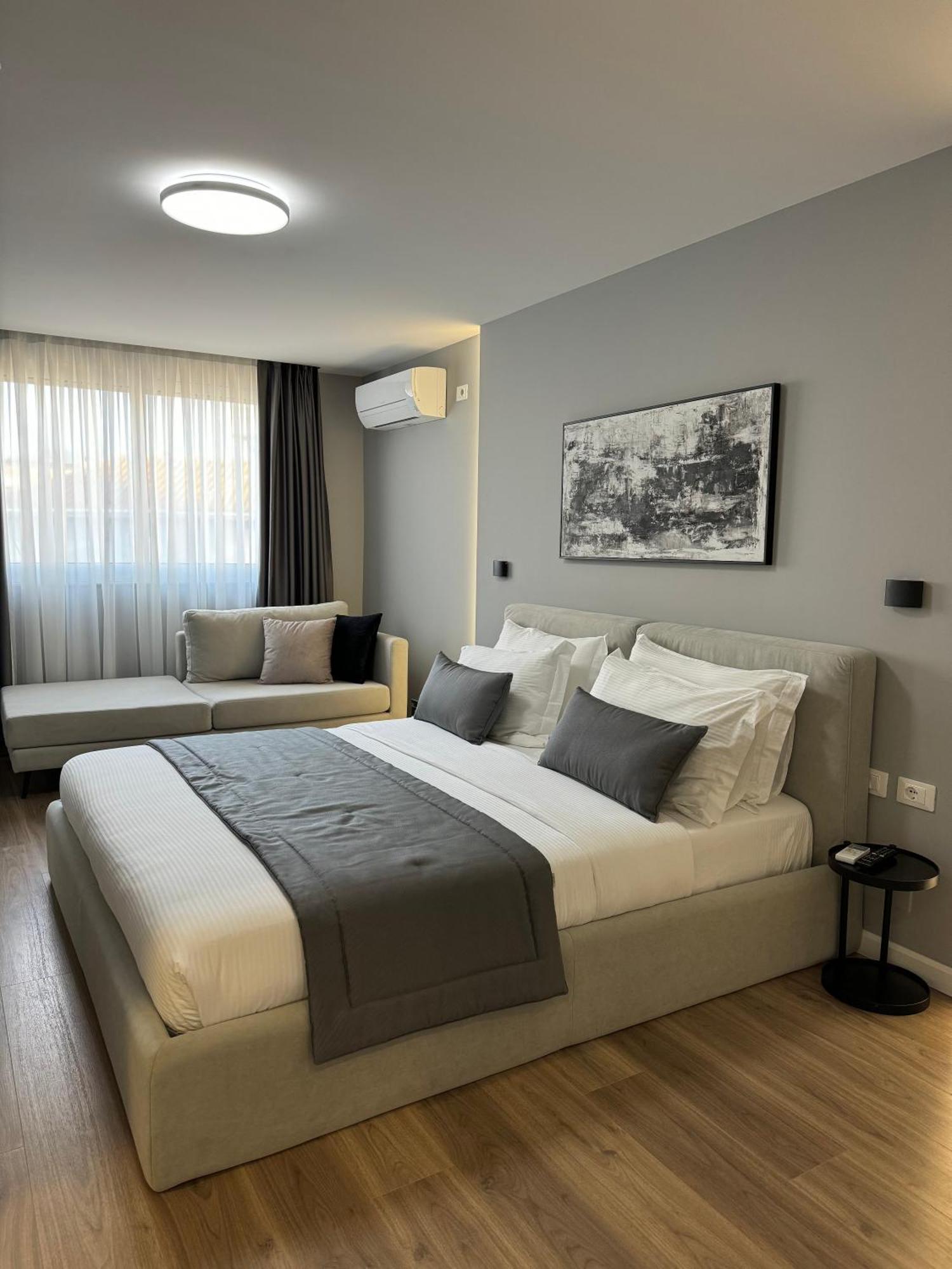 L'Hotel Tirana Extérieur photo